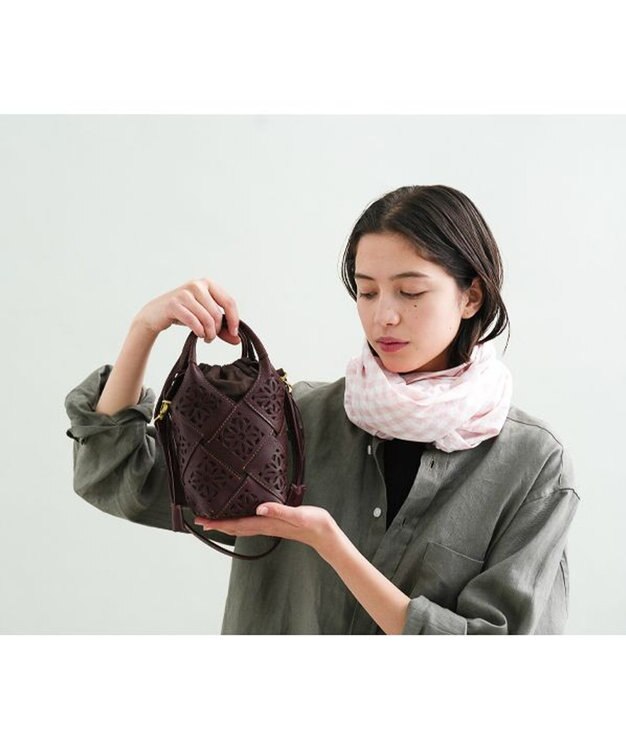 genten サステナブルカットワーク ポシェット ノウチャ