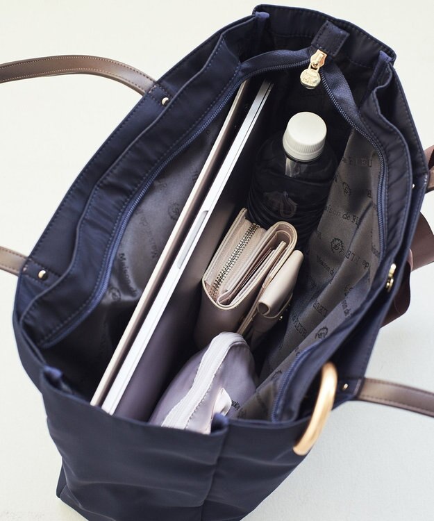 Maison de FLEUR リボンチャーム付き3ルームトートバッグ Navy