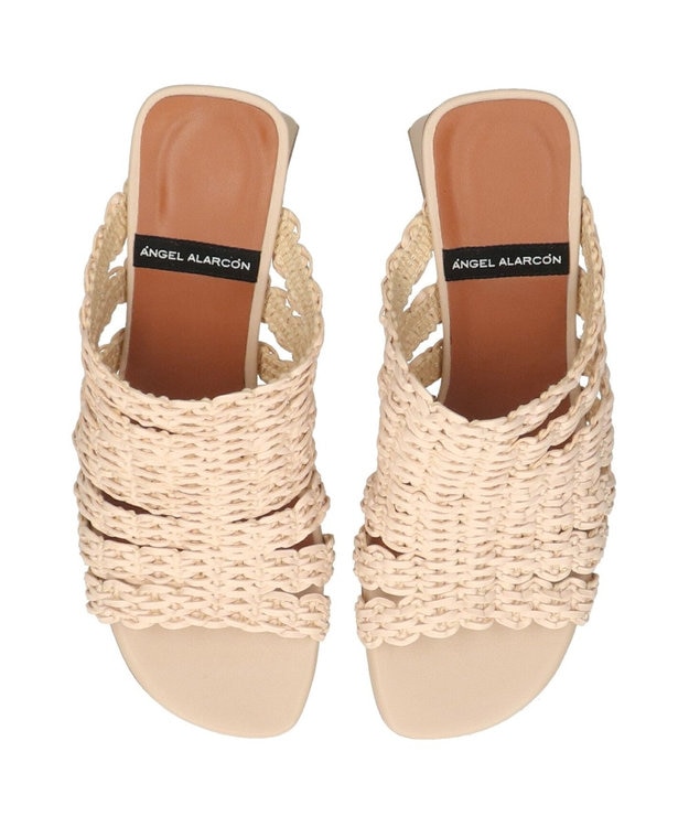 INTER-CHAUSSURES 【ANGEL ALARCON】チャンキーヒールラフィアサンダル アイボリー雑材
