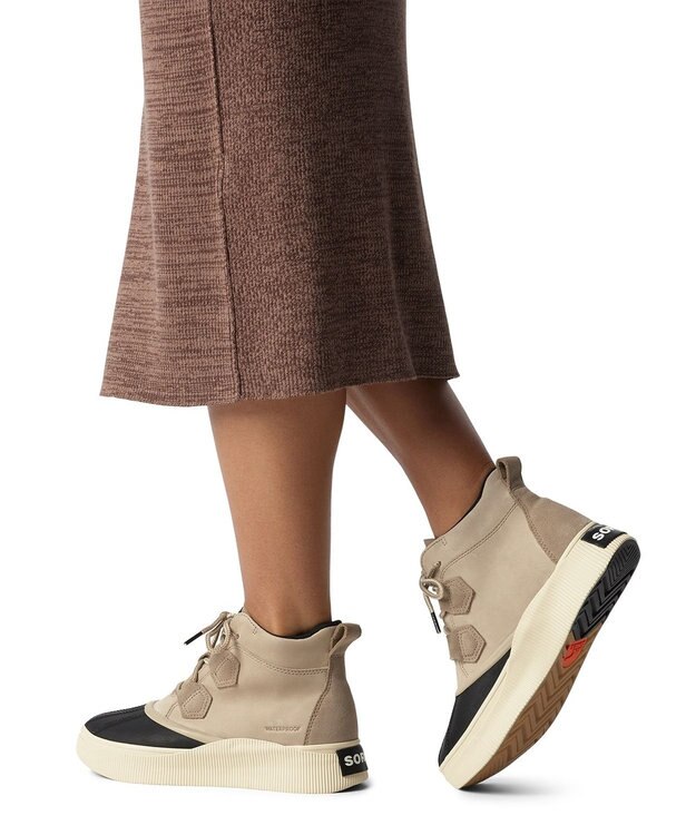 SOREL SOREL/ アウトアンドアバウト4 クラシックウォータープルーフ /ソレル Omega Taupe, Black