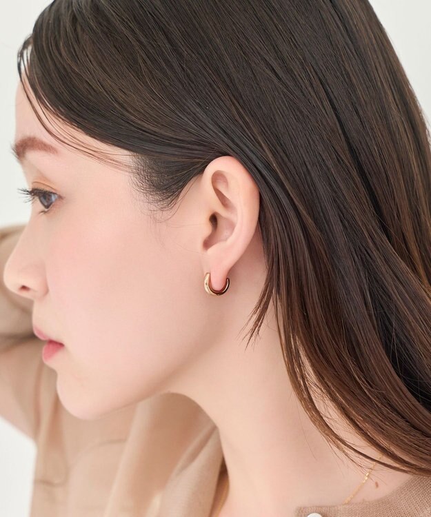 Phoebe 【痛くないシリーズ/金属アレルギー対応】ミニマルストレートフープライトフィットイヤリング　シャンパンゴールド シャンパンゴールド