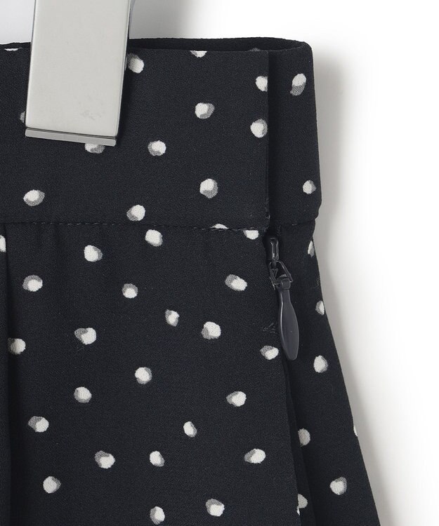 23区 【セットアップ対応/洗える】バックサテンアムンゼン ドットプリント スカート ネイビー×ホワイトドット