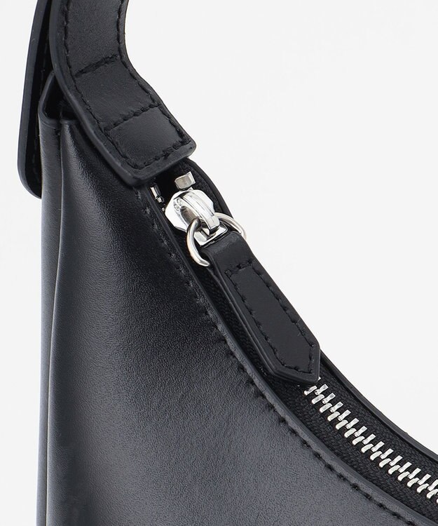 23区 【STORY7月号掲載】YAHKI SOFT W FACE ムーン バッグ ブラック系