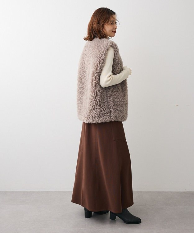 Green Parks ・ＥＬＥＮＣＡＲＥ　ＤＵＥ　シープファーロングベスト Gray Beige