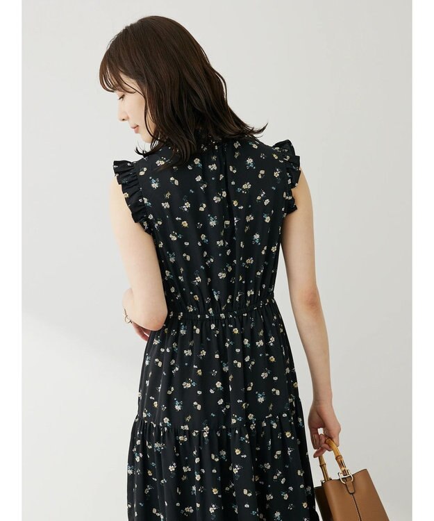 Green Parks ・ＥＬＥＮＣＡＲＥ　ＤＵＥ　フラワーｐｔティアードワンピ Black