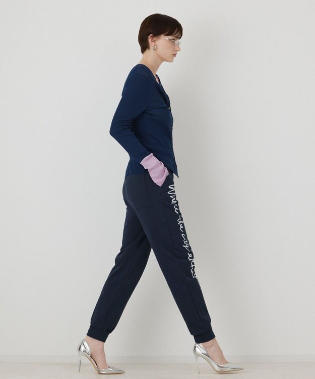 GRACE CONTINENTAL ロゴプリントスウェットパンツ ネイビー