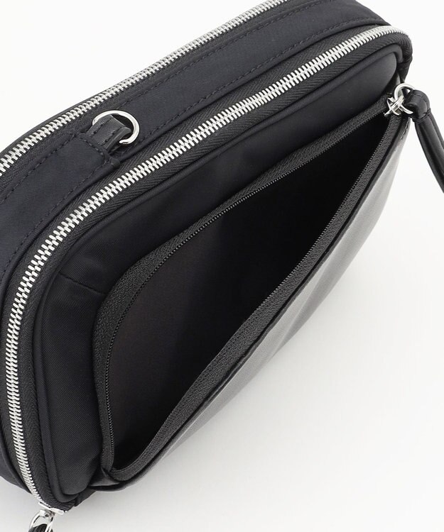 Y'SACCS ナイロン×リサイクルレザー　コンビマルチポシェット ブラック