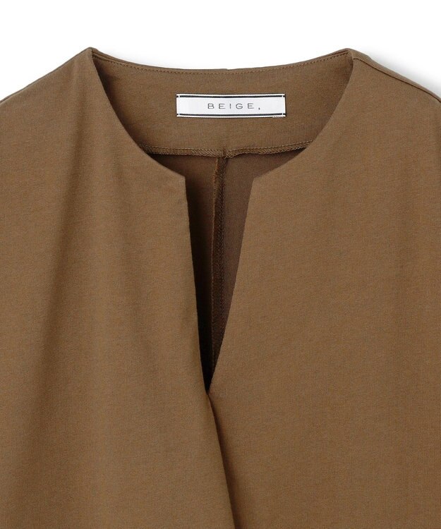BEIGE， 【洗える】STOCK / オーガニックコットン半袖Vスリットトップス Khaki