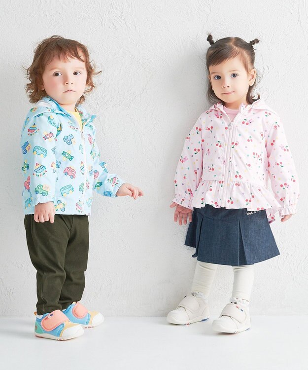 MIKI HOUSE HOT BISCUITS 【80-120cm】ビーンズ×乗り物 総柄ウインドブレーカー サックス