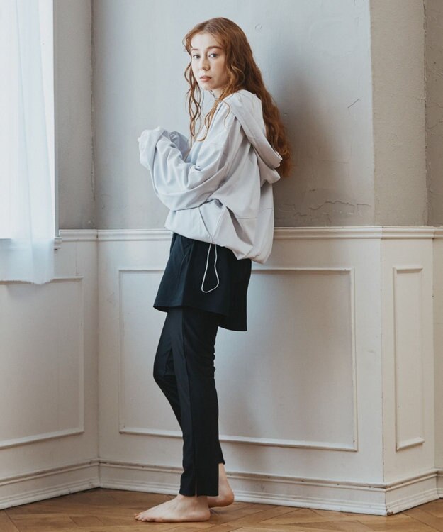 San-ai Resort（三愛水着楽園） 【再入荷】WEB限定商品　ポケット付きハーフジップラッシュパーカー＋リブタンキニ水着+レギンス5点セット【Beach Queen（ビーチクイーン）】 ライトグレー