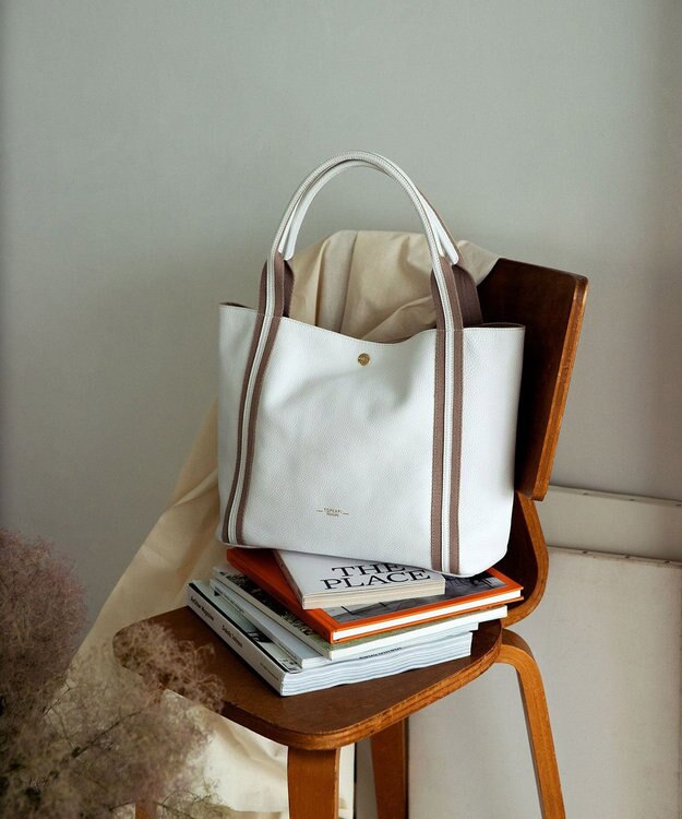 TOPKAPI 【TREASURE TOPKAPI】ソフトシュリンク テープコンビ A4 トート バッグ ホワイト