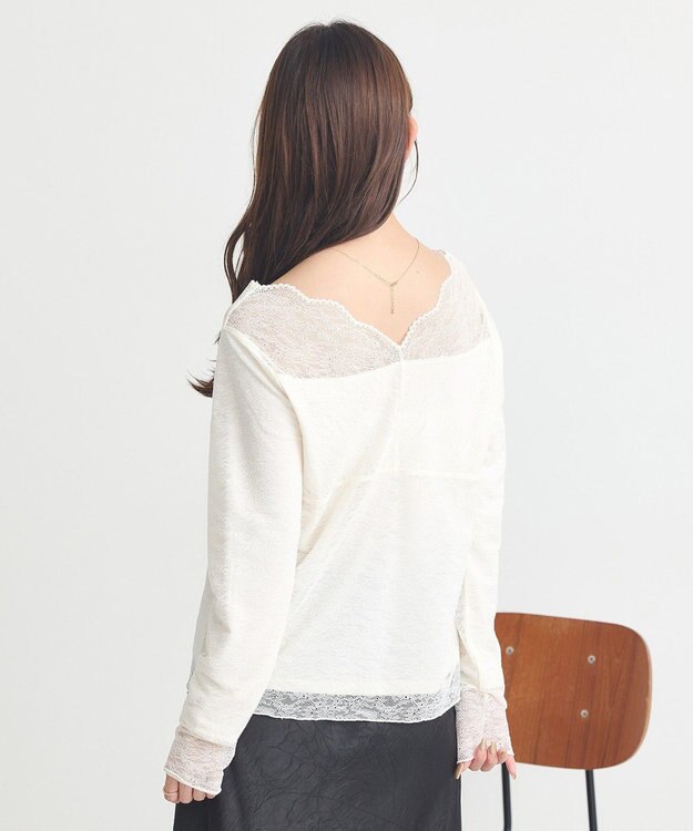 earth music&ecology 【吸湿発熱】【2WAY】あったかフェミニンインナー（２ｗａｙネック） Off White