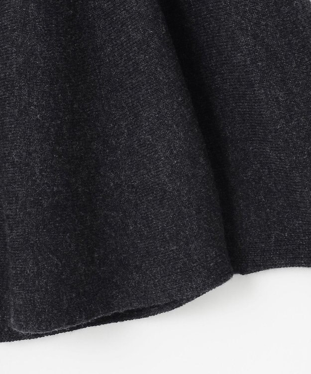 自由区 【カトリエムブーケ】Soyeux touche ポンチョニット ミディアムグレー