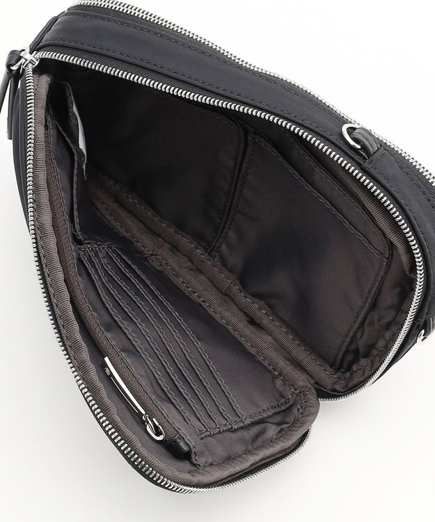 Y'SACCS ナイロン×リサイクルレザー　コンビマルチポシェット ブラック