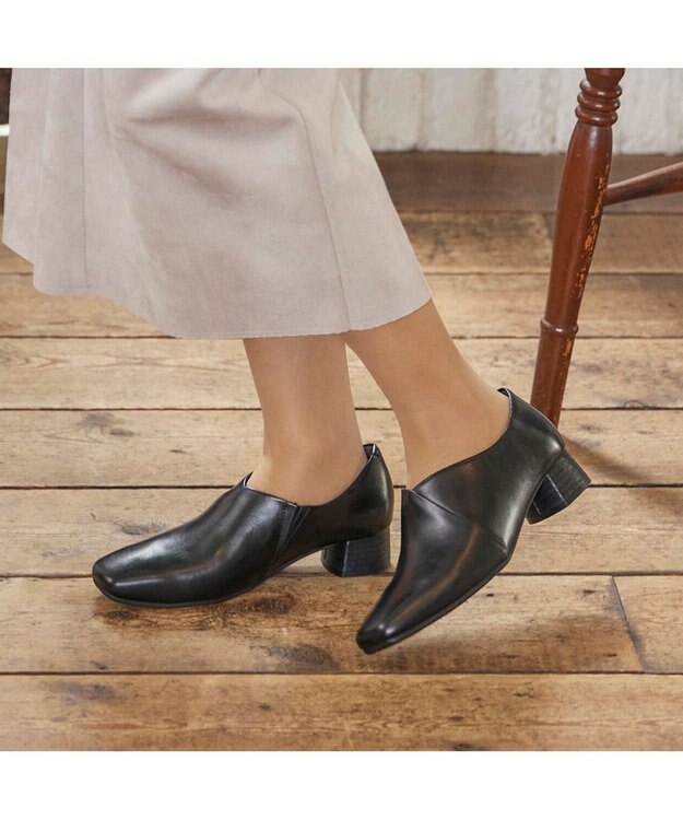 ing <ing>【WEB限定】【サスティナブルシリーズ】甲深デザインパンプス ブラック