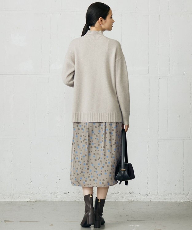 自由区 ウールカシミヤブレンドスパンコールハイネック ニット ベージュ