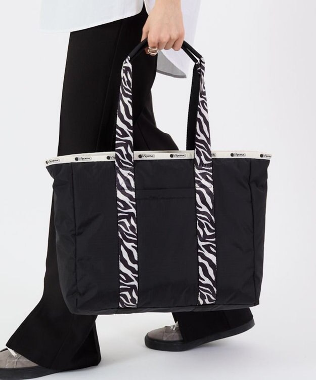 LeSportsac CLASSIC ZIP TOTE/ノワールゼブラ ノワールゼブラ