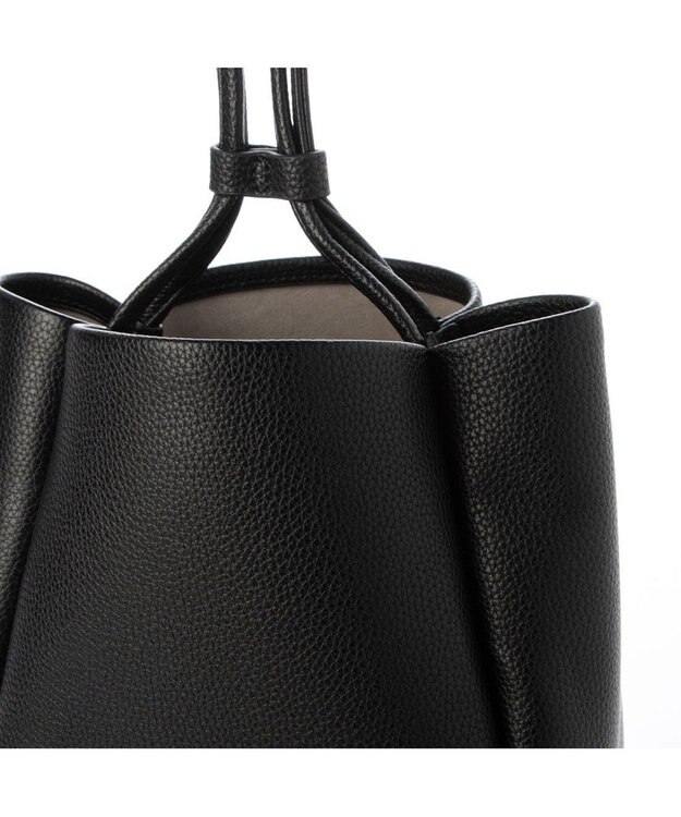 UNBILLION カシュカシュ cachecache / シュリンク合皮ワンハンドル手提げ ブラック