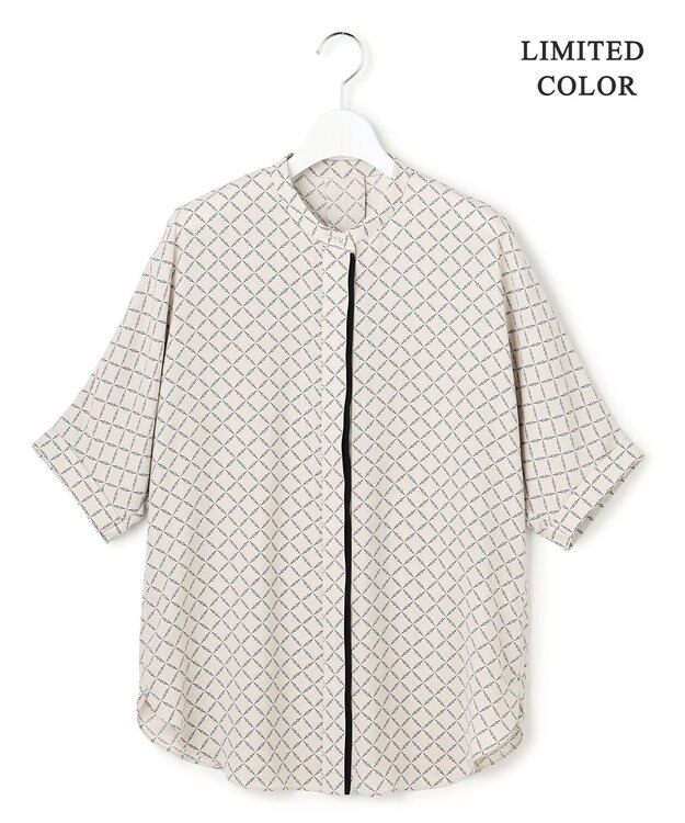 ICB L 【先行予約・WEB限定カラーあり】BackSatinAmunzen 5分袖バンドカラーブラウス トープ×スクエアビット柄［WEB限定］