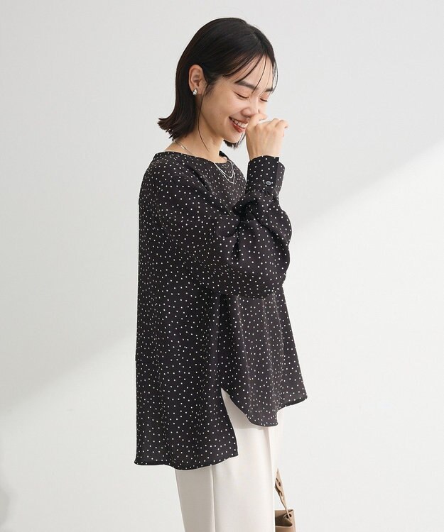 Green Parks ドットイージーケアバックスリットブラウス Dot Black