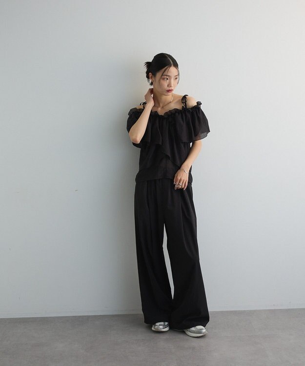 Green Parks マルチＷＡＹオフショルフリルブラウス Black