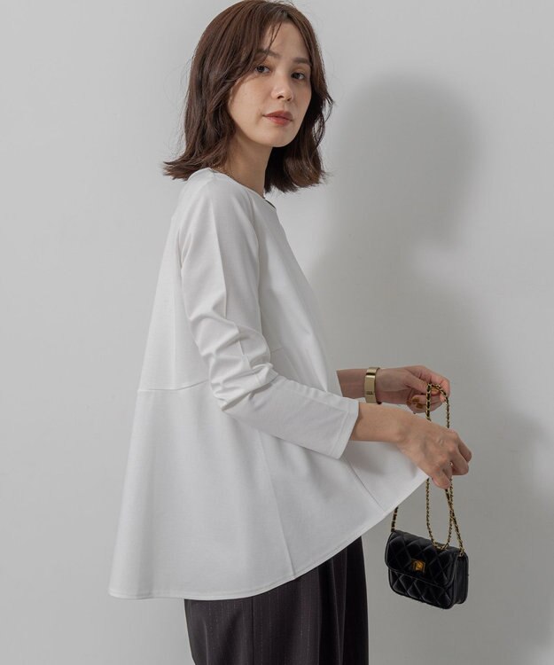 組曲 S バックフレアロングＴシャツ ホワイト系