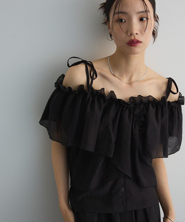 Green Parks マルチＷＡＹオフショルフリルブラウス Black