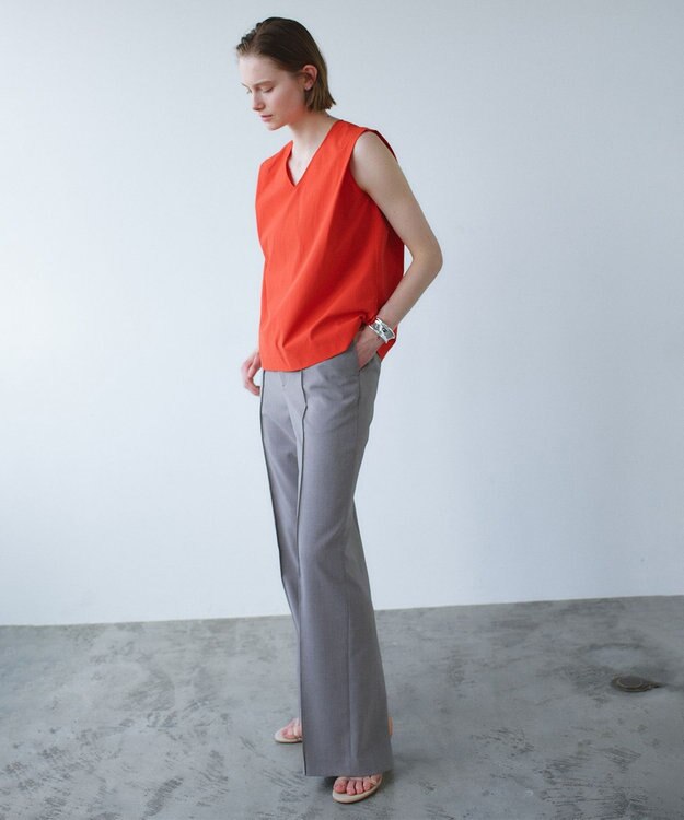 BEIGE， YANN / Vネックタックブラウス Red