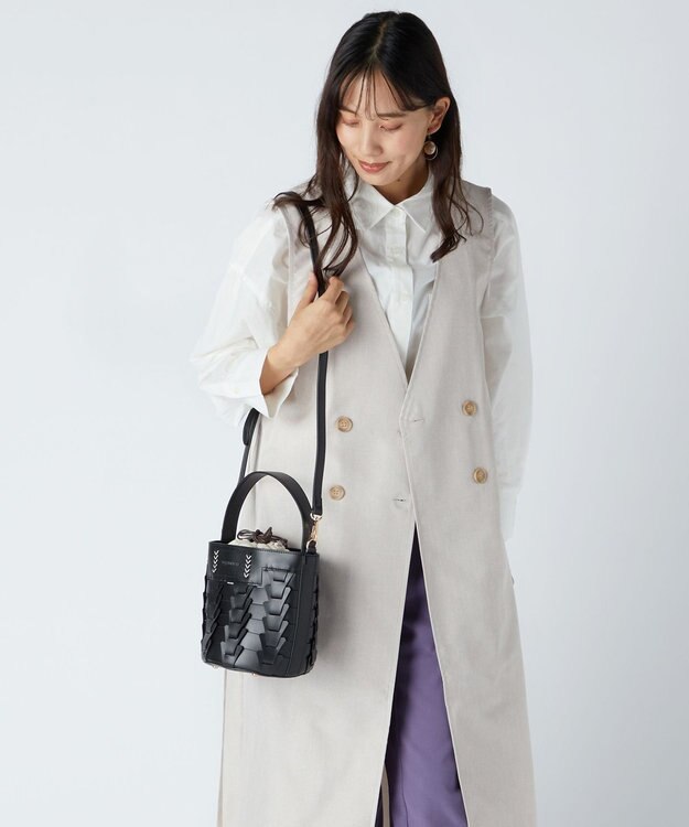 LA BAGAGERIE 【veganview】v piece mesh bucket bag ブラック