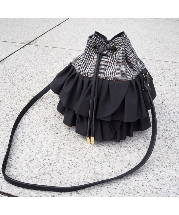 LA BAGAGERIE 【インスタグラマー chiyoさん×LA BAGAGERIE】フリルバケットバッグ グレー