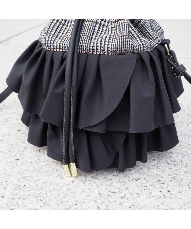 LA BAGAGERIE 【インスタグラマー chiyoさん×LA BAGAGERIE】フリルバケットバッグ グレー