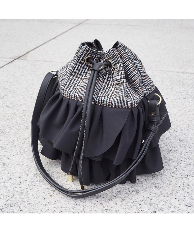 LA BAGAGERIE 【インスタグラマー chiyoさん×LA BAGAGERIE】フリルバケットバッグ グレー