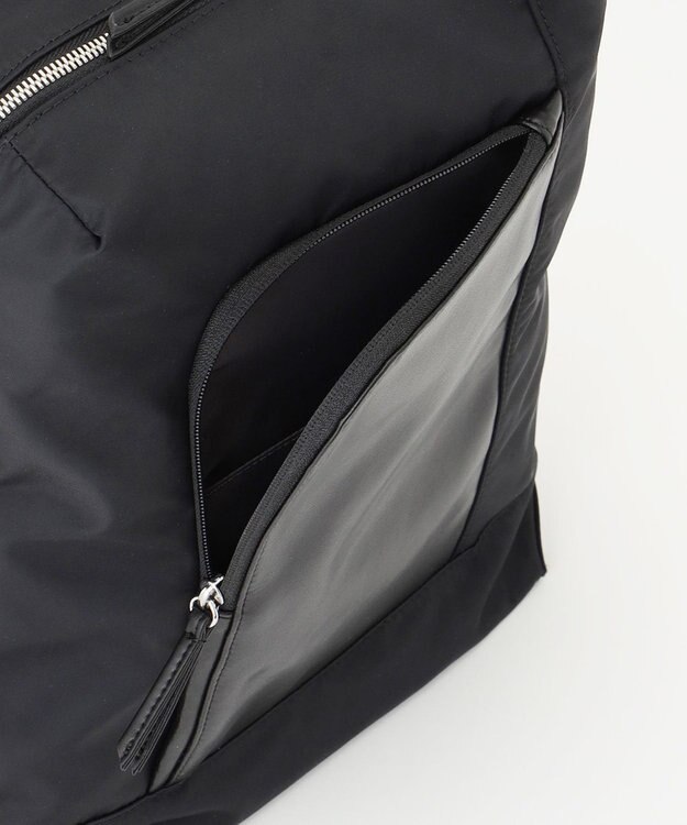 Y'SACCS ナイロン×リサイクルレザー　コンビマルチリュック ブラック