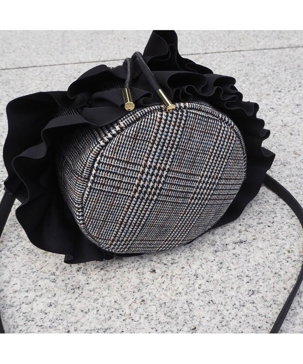 LA BAGAGERIE 【インスタグラマー chiyoさん×LA BAGAGERIE】フリルバケットバッグ グレー