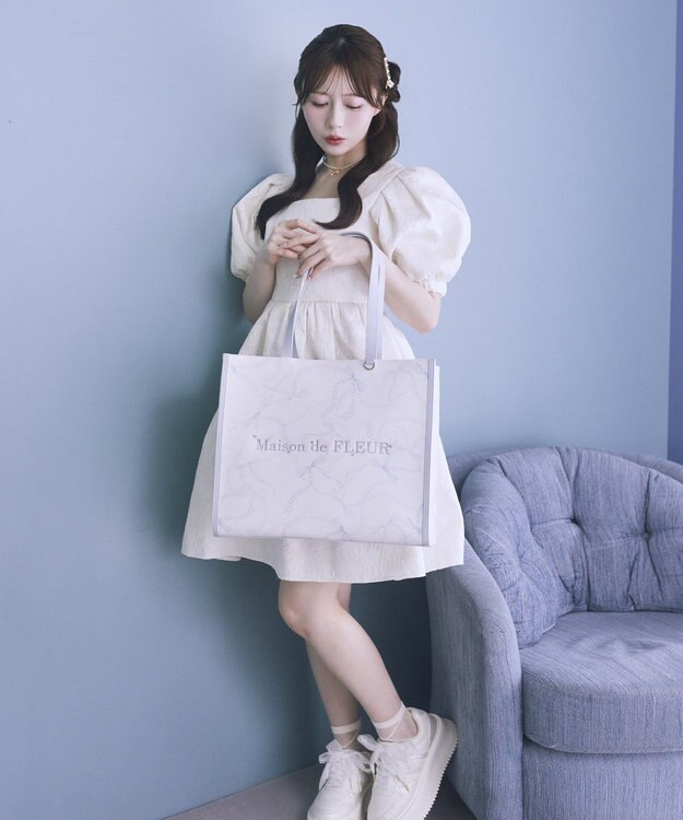 Maison de FLEUR リボンパールプリントマルチポケットトートバッグ Blue