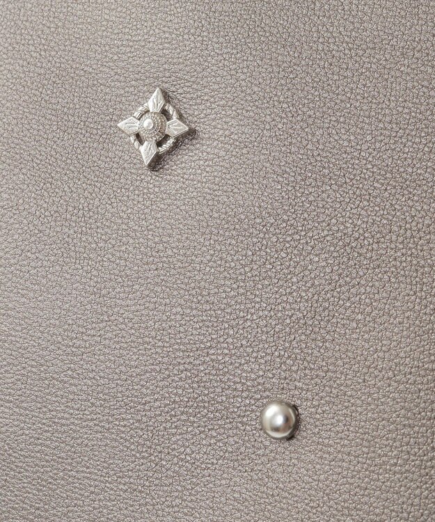 Green Parks ａｎｄｍｉｋｋａ．スタッズ付Ａ４トートバッグ Brown