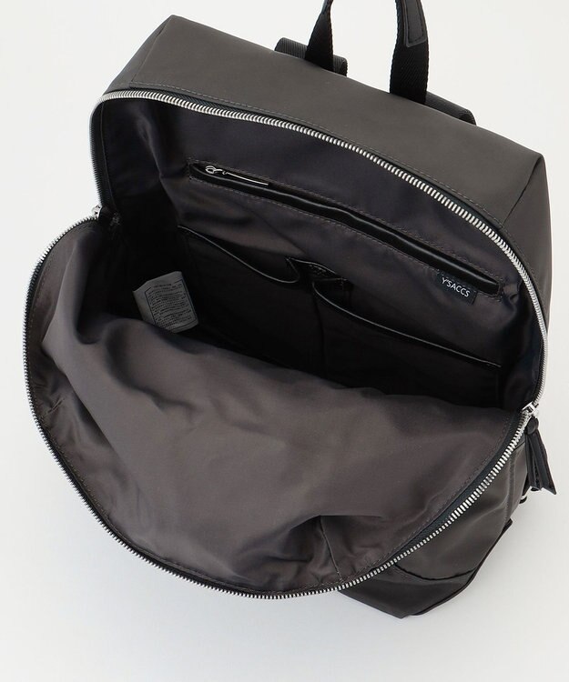 Y'SACCS ナイロン×リサイクルレザー　コンビマルチリュック グレー