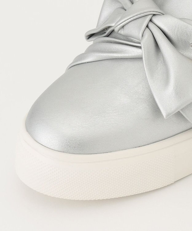 TOCCA 【晴雨兼用・軽量・抗菌消臭】NUANCE RIBBON SNEAKERS スニーカー シルバー系