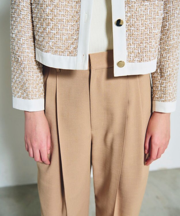 GRACE CONTINENTAL ストレッチスラブタックパンツ ベージュ