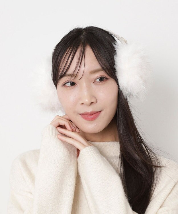 MOONBAT FURLA(フルラ)キラキラフェイクファー イヤマフ 無地 オフホワイト