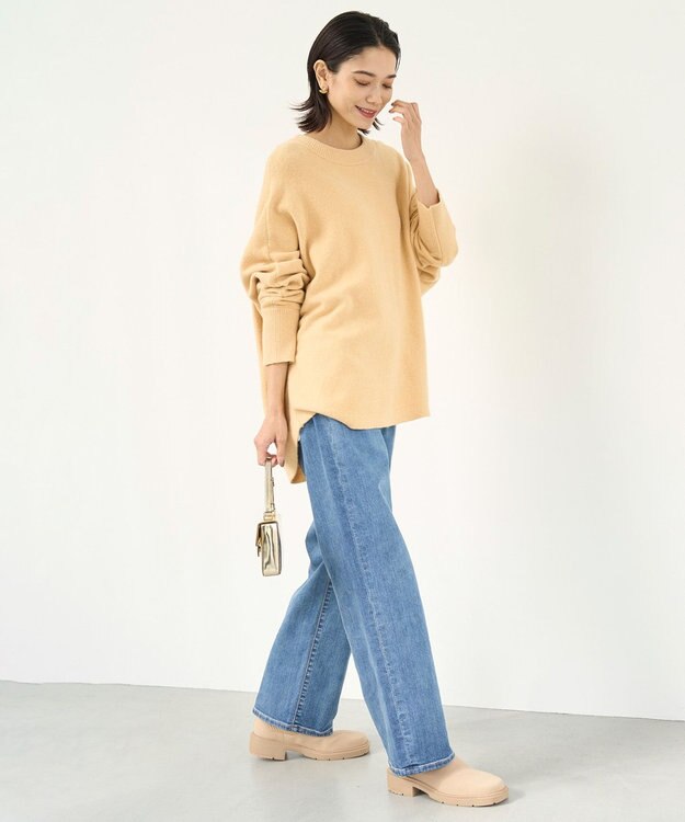 UNFILO 【洗える】ふわふわニット ラウンドヘム キャメル