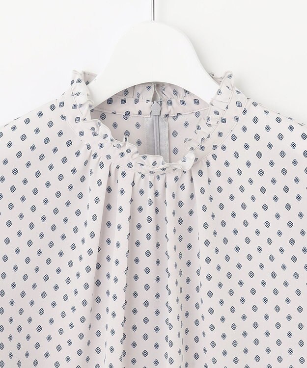 23区 L 【洗える】ジオメトリックパターン フリル ブラウス アイボリー系