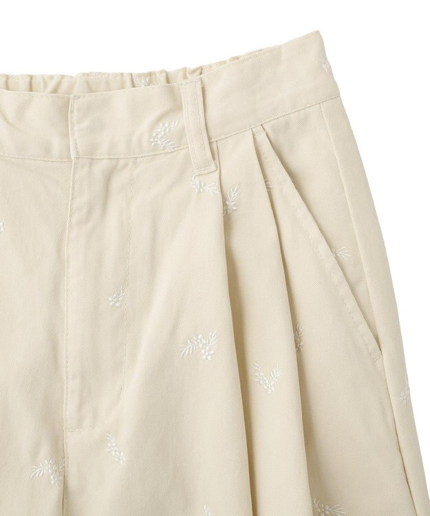 earth music&ecology 【綿100】フラワー刺繍ツイルカーブパンツ エクリュ