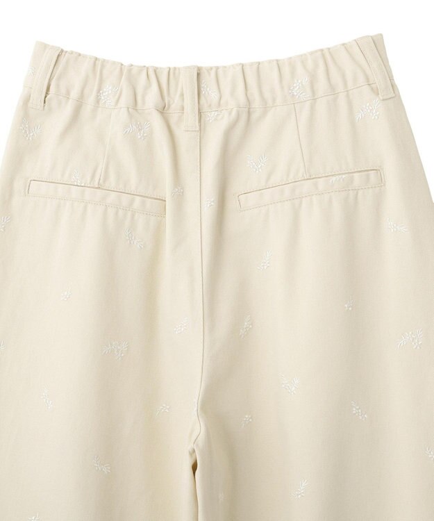 earth music&ecology 【綿100】フラワー刺繍ツイルカーブパンツ エクリュ