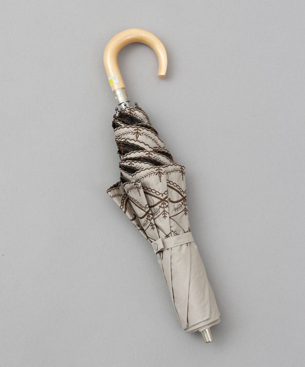 AURORA NINA RICCI （ニナリッチ)  幾何レース風刺しゅう晴雨兼用パラソル（折り畳み・トップフラット傘） ライトベージュ