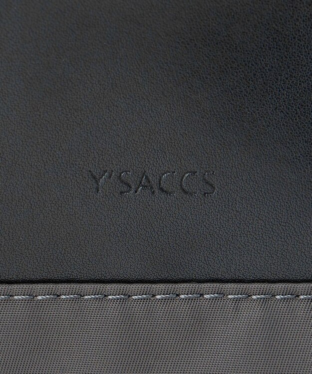 Y'SACCS ナイロン×リサイクルレザー　コンビマルチリュック グレー