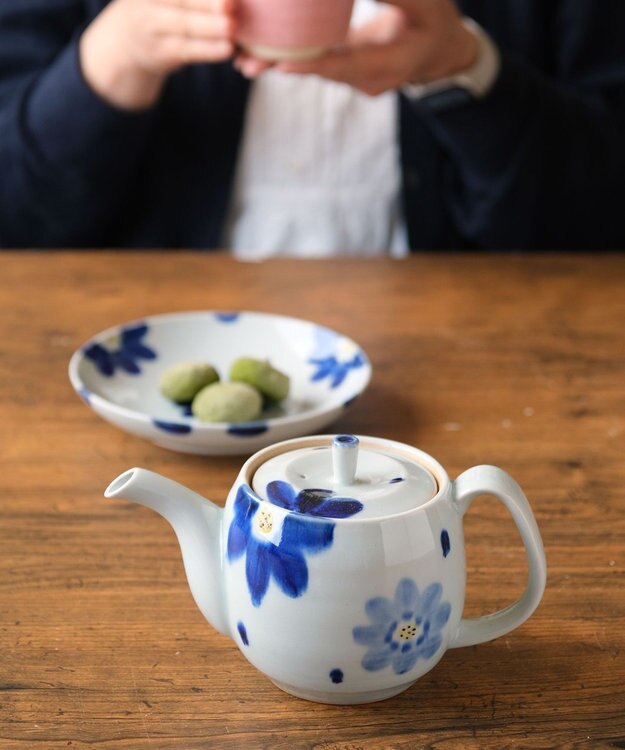 たち吉 【たち吉】花かさねポット〈１個〉波佐見焼 ホワイト×ブルー