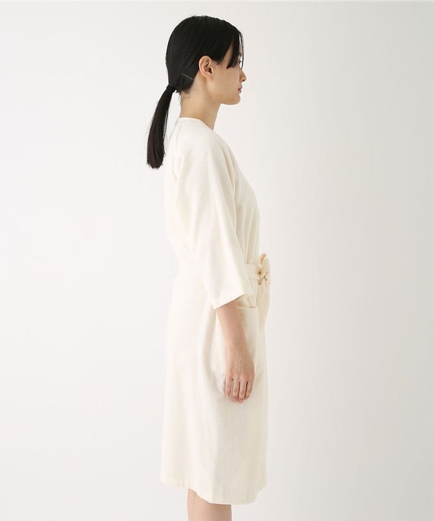 UCHINO エアリータッチ ラグランレディスローブ アイボリー