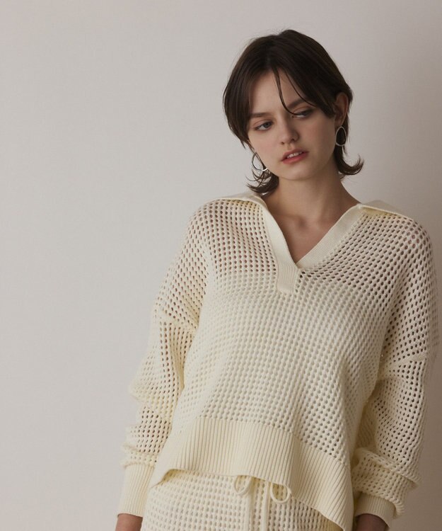 GRACE CONTINENTAL メッシュVネックニットトップ ホワイト