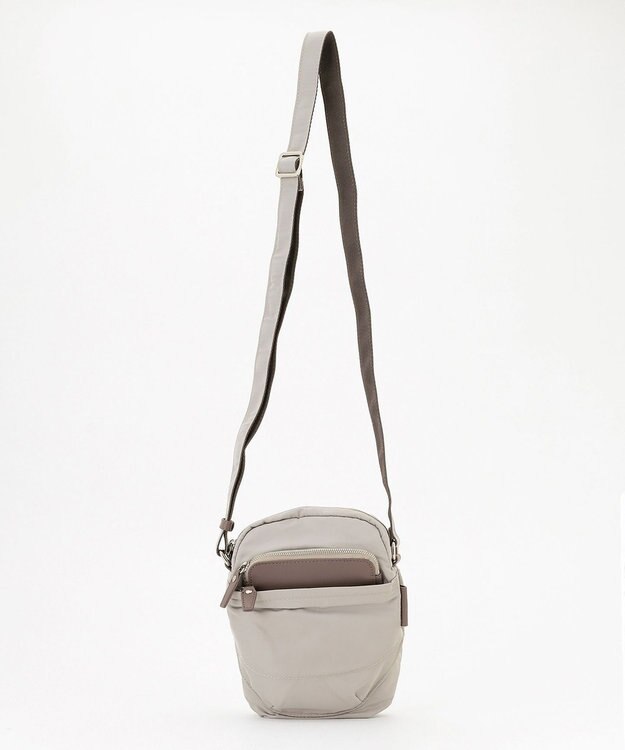 Y'SACCS ポリエステルツイル ポシェット グレージュ